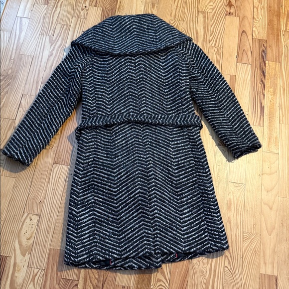 Calvin Klein wool coat oversized collar classic and cool! - Picture 3 of 13